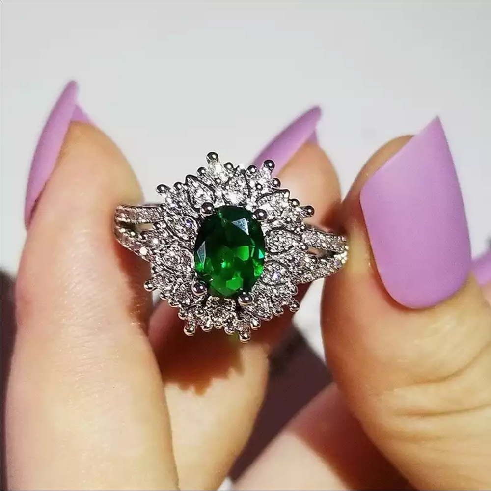 New Women’s 925 Silver Beautiful Flower Ring